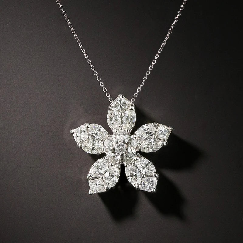 Huitan 2021 New Women's Necklace Eternity Crystal Flower Design Delicate Girls Accessories for Party Daily Wear Timeless Jewelry
