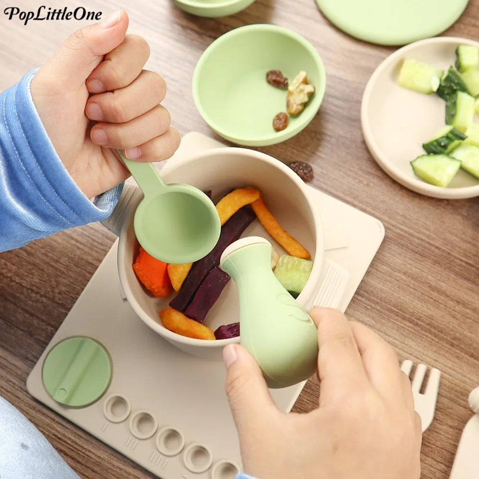 New Silicone Baby Feeding Set BPA Free Dishes Plate Spoon Fork Mother and Baby Tableware Baby Kitchen Educational Toy Baby Stuff