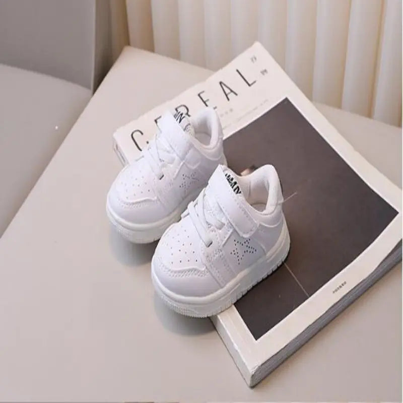 Autumn Children's Sports Shoes Boys' Casual Board Shoes Girls' Baby Shoes Fashionable Soft Soled Baby Shoes For Ages 1-6