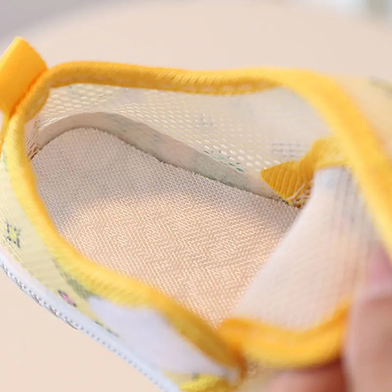 Sneakers Kids Baby Shoes Children's Mesh Walking Shoes 2023 New Male Baby Shoes Girls' Casual Shoes Kids Shoes Breathable Shoes