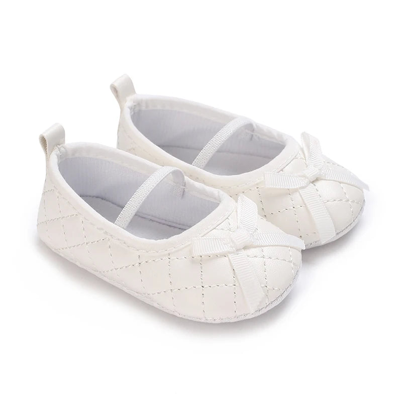 Newborn Baby Shoes Classic Fashion Mary Jane Ballet Flat Shoes Non slip Bow Baby Shoes Preschool Baptist Soft Sole Walking Shoes